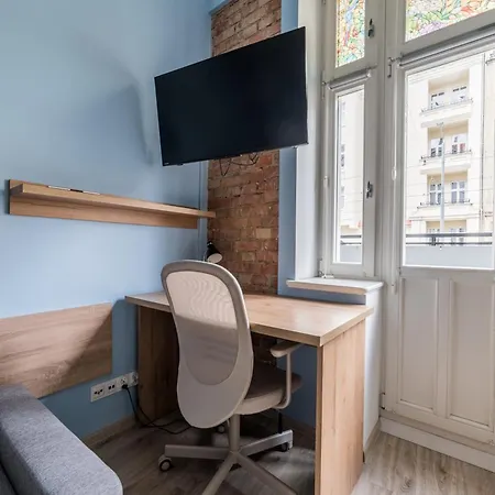Apartment Wierzbiecice Homely By Bookinghost