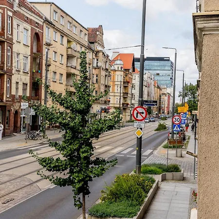 Apartment Wierzbiecice Homely By Bookinghost Posen
